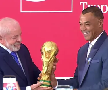 Recado a Neymar? Lula avisa que Seleção não terá convocação "por nome" - Imagem