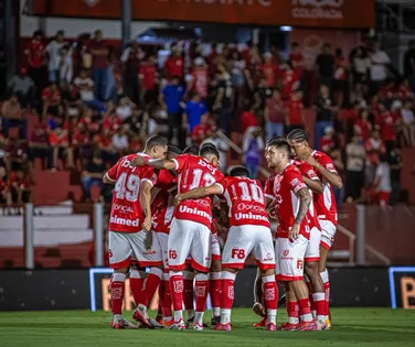 “Rei do acesso”, ex-Bahia acerta com clube da Série B do Brasileirão - Imagem