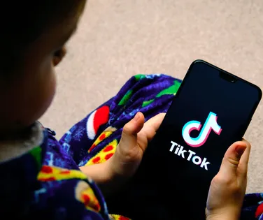 Restrições no TikTok: veja o que muda para usuários menores de 16 anos - Imagem