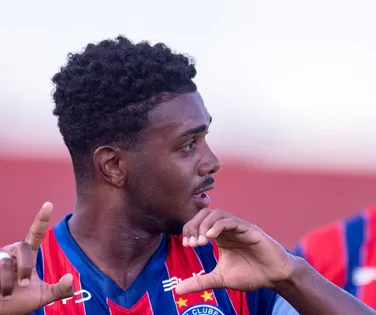 Roger brilha e base do Bahia chega a 10 jogos de invencibilidade - Imagem