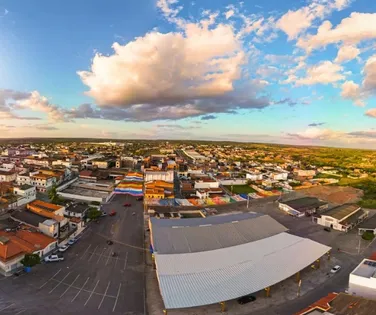 Salário de R$ 500 a terceirizados de prefeitura baiana gera revolta - Imagem