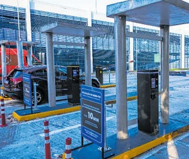 Se ‘Kiss&Fly’ emplacar, aeroporto de Salvador vai virar um belo caos - Imagem