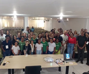 Simões Filho: evento reúne docentes da rede municipal - Imagem