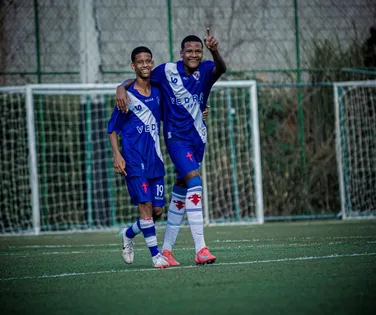 Sonha em ser jogador? Galícia seleciona garotos nesta sexta e sábado - Imagem