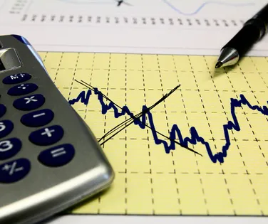 Taxa de juros cai após dois anos; saiba o que muda no seu bolso - Imagem