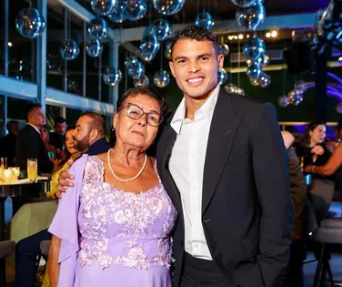 Thiago Silva perde mãe e cinco dias após sogro; veja homenagem - Imagem