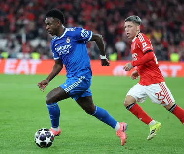 Torcida do Real Madrid prepara mosaico antirracista contra o Benfica - Imagem