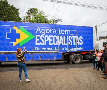 Três novas carretas de saúde inauguradas na Bahia - Imagem
