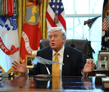 Trump ameaça tomar controle de Cuba em meio à guerra contra o Irã - Imagem