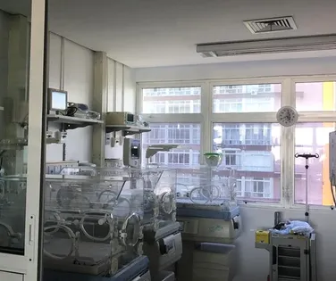 UTI neonatal é fechada após morte de recém-nascido por superbactéria - Imagem