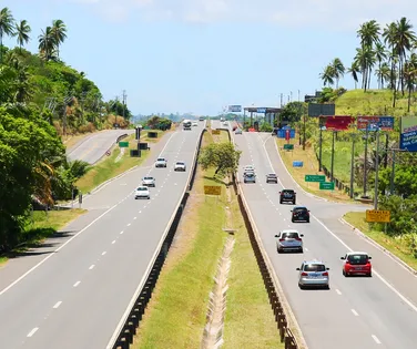 Vai viajar no 1º de maio? Saiba como evitar filas nas rodovias baianas - Imagem