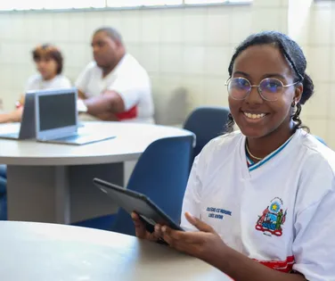 Veja como acessar o MEC Livros no tablet da rede estadual da Bahia - Imagem