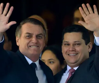 Veja quem se beneficia com dosimetria que reduz pena de Bolsonaro - Imagem