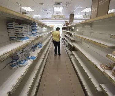 Vida onde o supermercado chega apenas uma vez por mês e pode faltar comida - Imagem