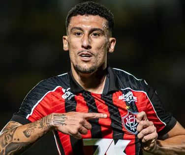 Vitória perde Baralhas e Renato Kayzer para enfrentar o Flamengo - Imagem