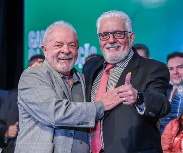 Wagner celebra encontro Lula-Trump: "Reconhecimento da grandeza" - Imagem
