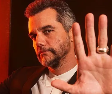 Wagner Moura usou relógio avaliado em R$ 70 mil no Oscar - Imagem