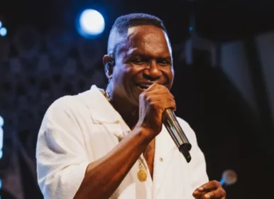 Após cancelar desfile, bloco de carnaval anuncia show com Tatau - Imagem