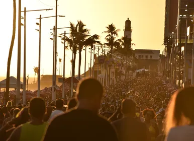 Carnaval da Bahia movimenta R$ 8,1 bilhões e registra 95% de ocupação hoteleira - Imagem
