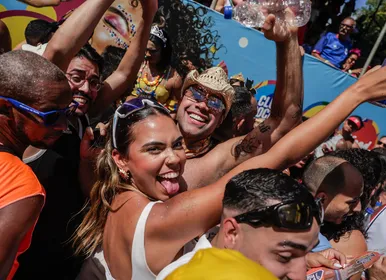Ressaca pós-Carnaval: por que o corpo e a mente cobram o preço após a folia? - Imagem