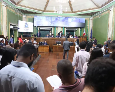 Câmara de Salvador aprova pacote com mais de 50 projetos de vereadores