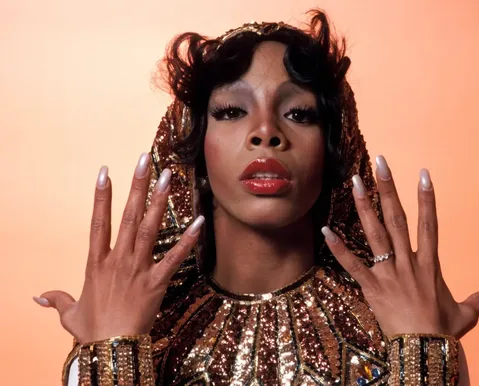 A TARDE FM dedica programa especial aos hits de Donna Summer - Imagem