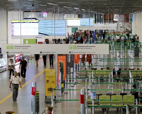 Adeus multa? Nova lei pode mudar regras para remarcação de passagens - Imagem