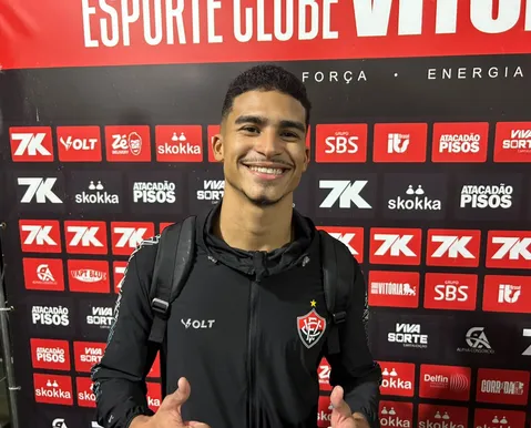 Após mais um gol no Vitória, Renê afirma viver melhor fase da carreira