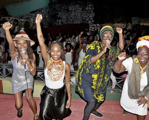 Bob Marley é celebrado com shows, cinema e samba-reggae em Salvador - Imagem
