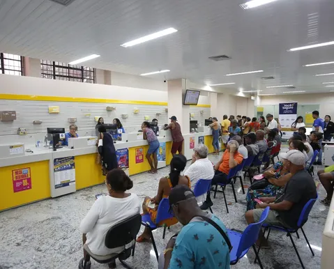 Descontos de até 90%: veja como negociar dívidas nas agências dos Correios da Bahia