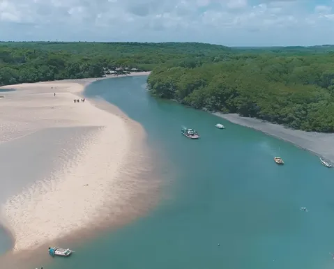 Destino escondido no Nordeste oferece praias preservadas e lazer