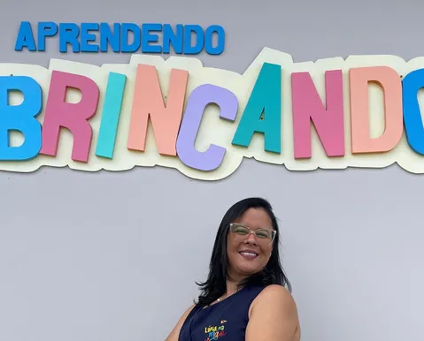 Editora do Brasil inova e lança ferramenta pedagógica com IA para o WhatsApp