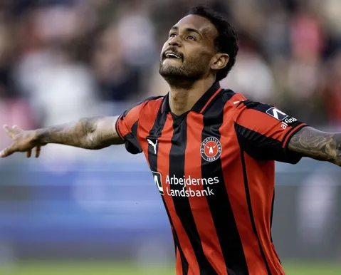 Ex-Bahia vive auge na Europa em ano mais artilheiro da carreira - Imagem
