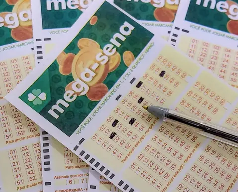 Mega-Sena de 30 anos sorteia R$ 300 milhões e muda regras; confira - Imagem