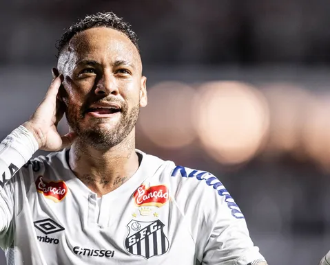 Modelo brasileira surpreende ao falar sobre suposto caso com Neymar - Imagem