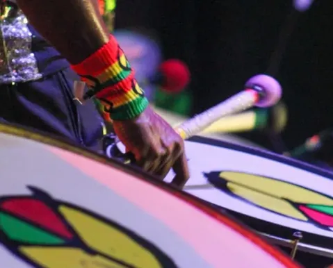 Olodum lança nova música 'Andorinha' e reforça tradição nordestina