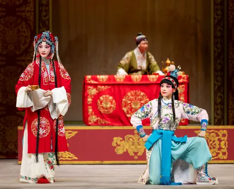 Ópera chinesa centenária estreia em Salvador com romance épico