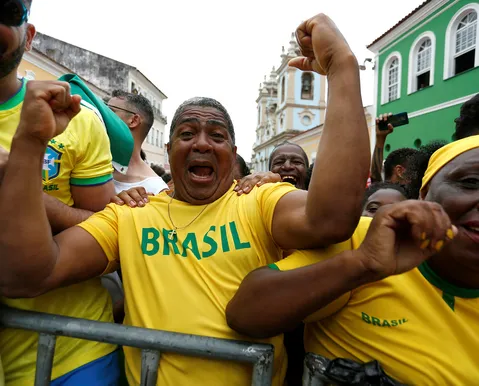 Saiba os bairros de Salvador com telões para jogos do Brasil na Copa do Mundo - Imagem