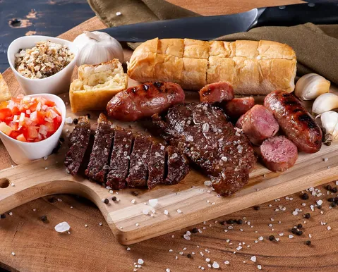 Saiba quais são as seis carnes que você precisa evitar no churrasco