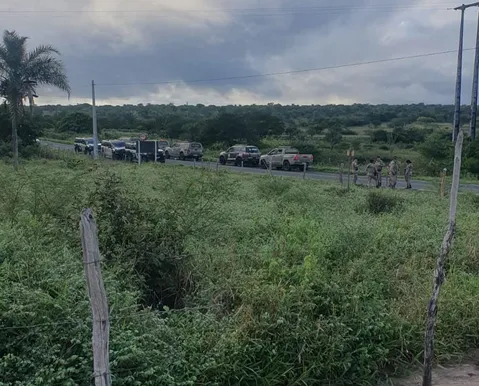 Suspeito morre e quatro são presos por suspeita de homicídios e tráfico na Bahia