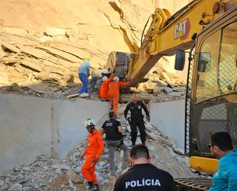Trabalhador morre soterrado após deslizamento em pedreira na Bahia