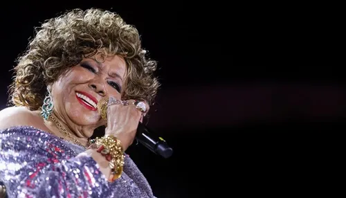 Alcione rebate comentários sobre suposto uso de IA: "Requebrado é real"
