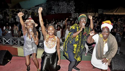 Bob Marley é celebrado com shows, cinema e samba-reggae em Salvador