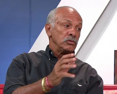 Comentarista se pronuncia após mencionar "sardinha" em jogo do Bahia - Imagem