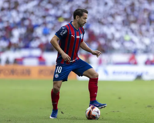 Éverton Ribeiro vira dúvida no Bahia e pode ficar fora do BaVi - Imagem