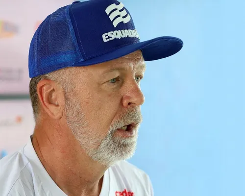 Ex-Bahia vira meme ao tentar falar "portunhol" em entrevista no Peru - Imagem