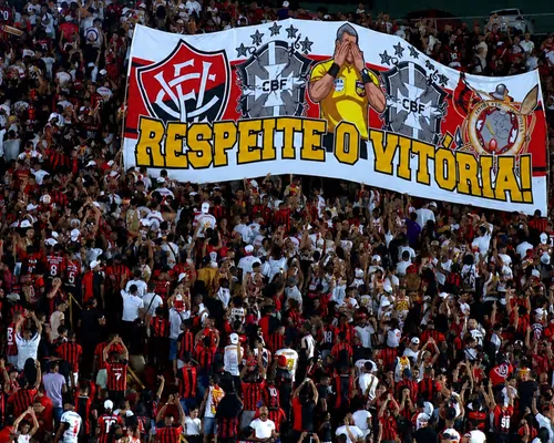 Protesto da torcida do Vitória contra a CBF é registrado em súmula - Imagem