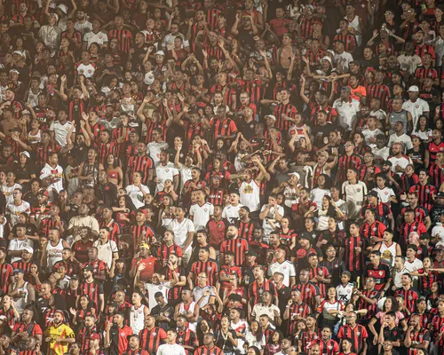 Vitória lança promoção de ingressos para estreia na Copa do Nordeste; veja valores - Imagem