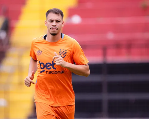 Vitória pode ganhar bônus milionário com empréstimo de zagueiro - Imagem