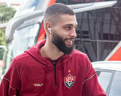 Vitória reencontra ex-ídolo em duelo contra o Grêmio pelo Brasileirão - Imagem